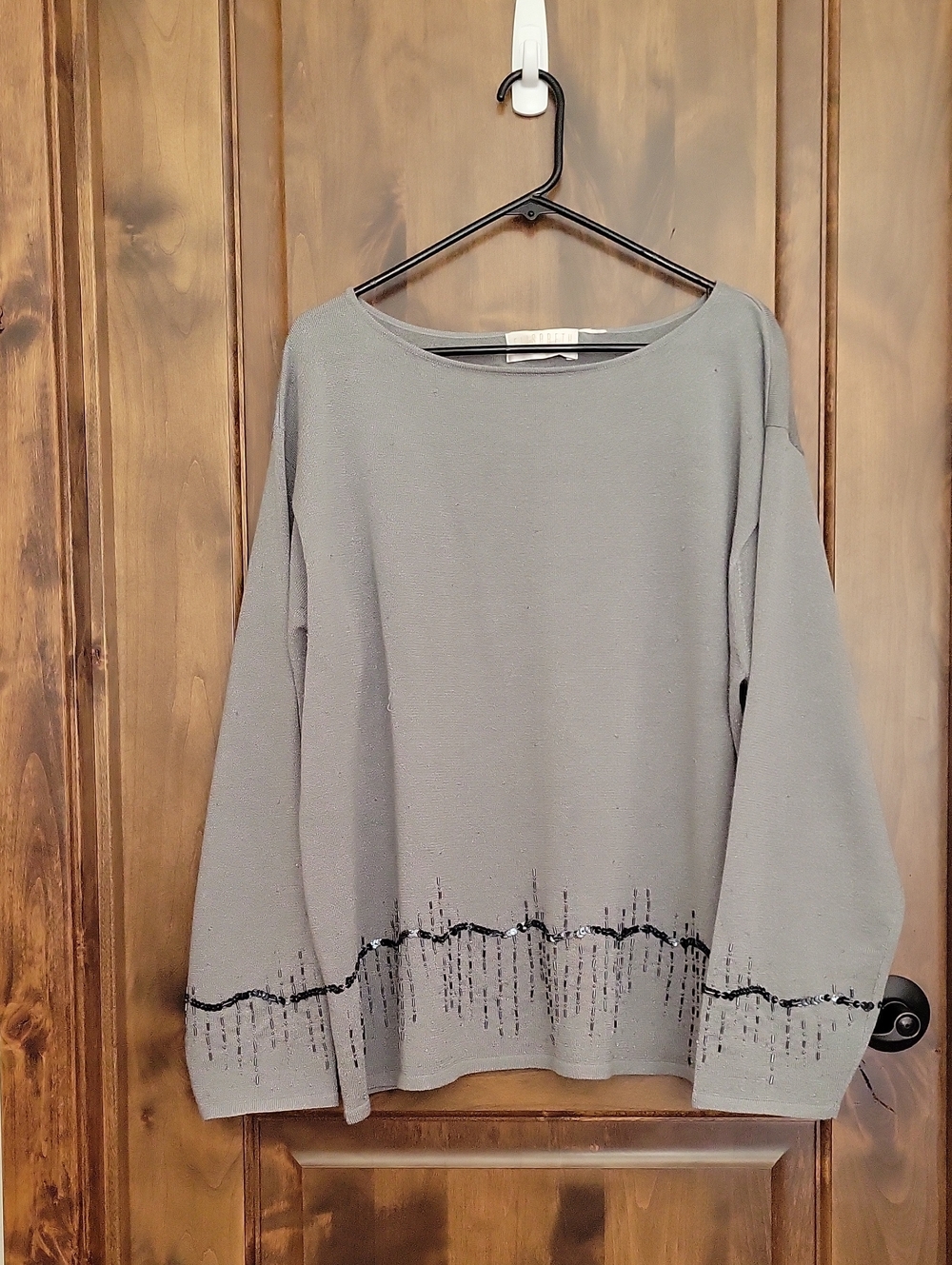 Liz Claiborne Gray Beaded Hem Long Sleeve Top 3X.